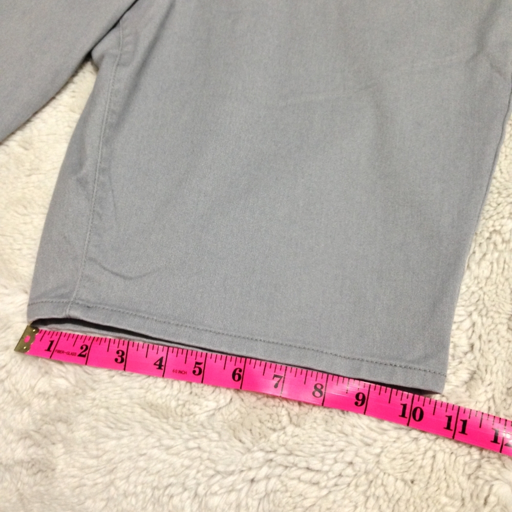 Urban Heritage | Gray Flat Front Men Shorts | Size 36 - Picture 6 of 7